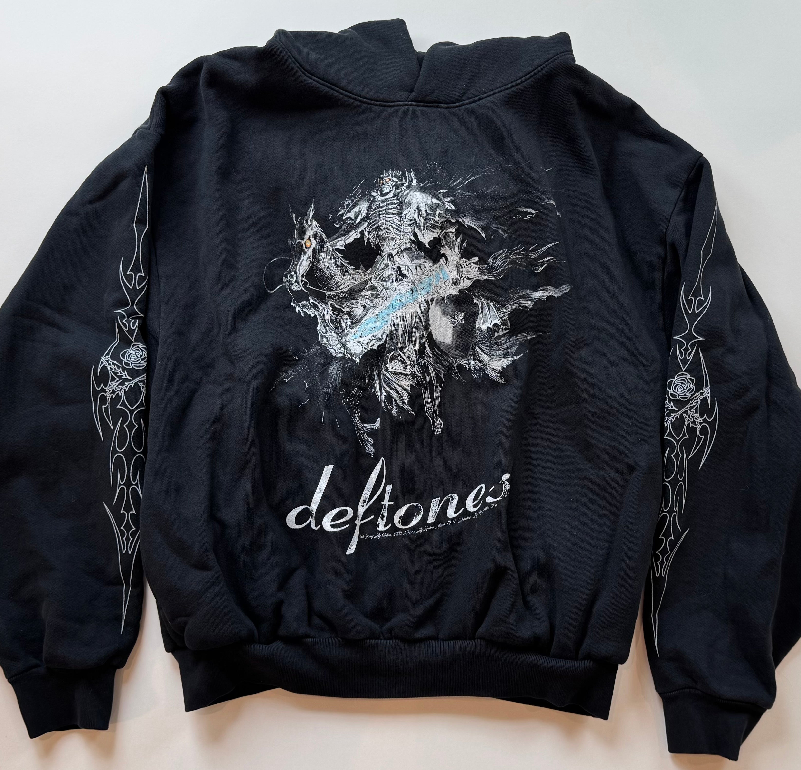Deftones Plush Hoodie - L