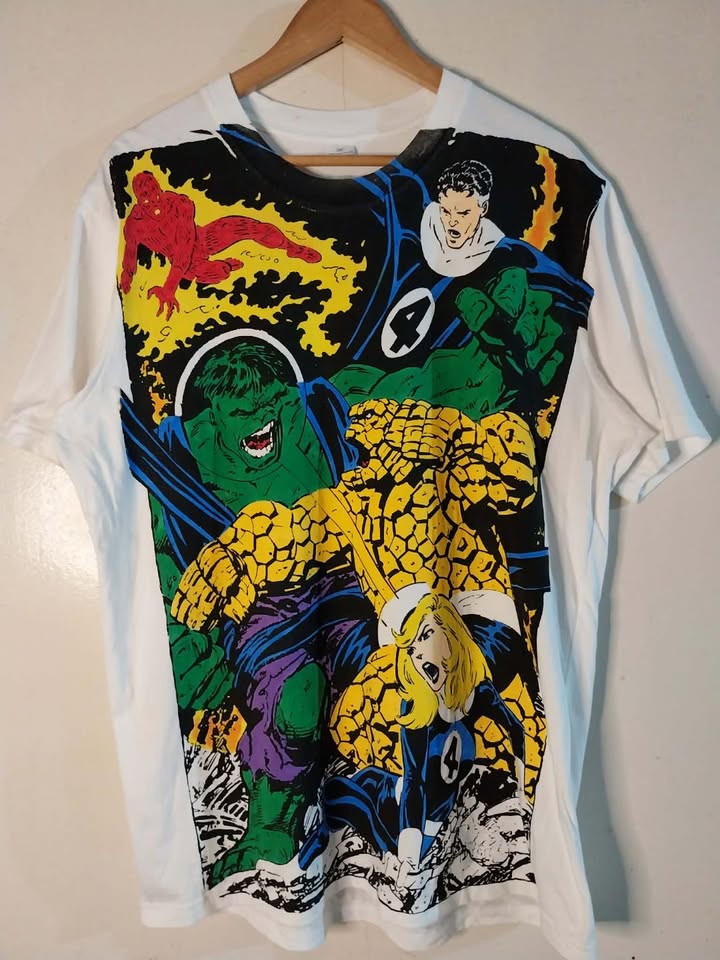 Hulk vs Fantastic Four front