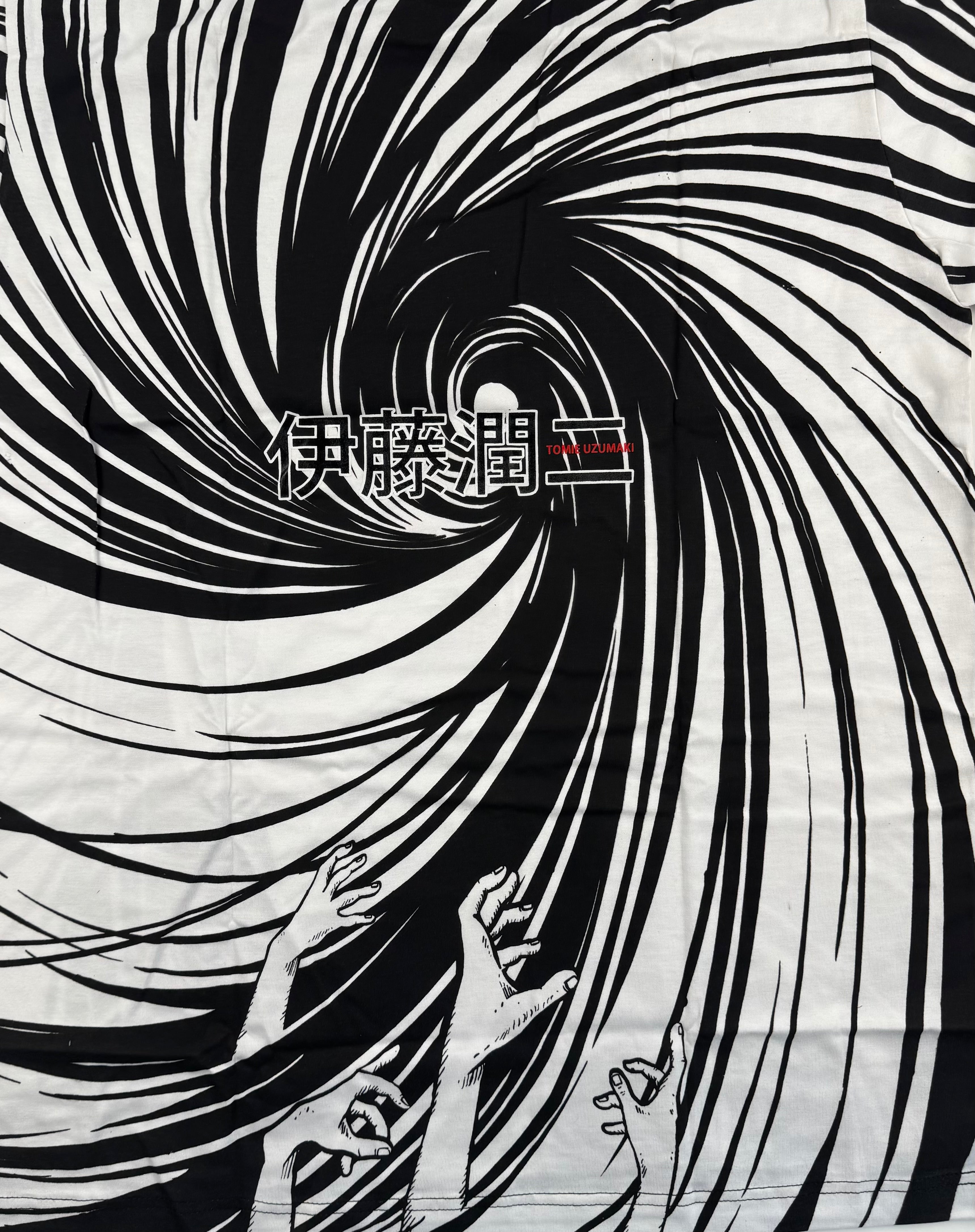 Junji Ito Uzumaki - Tomie b_w AOP - XL - New with tags Back Zoom
