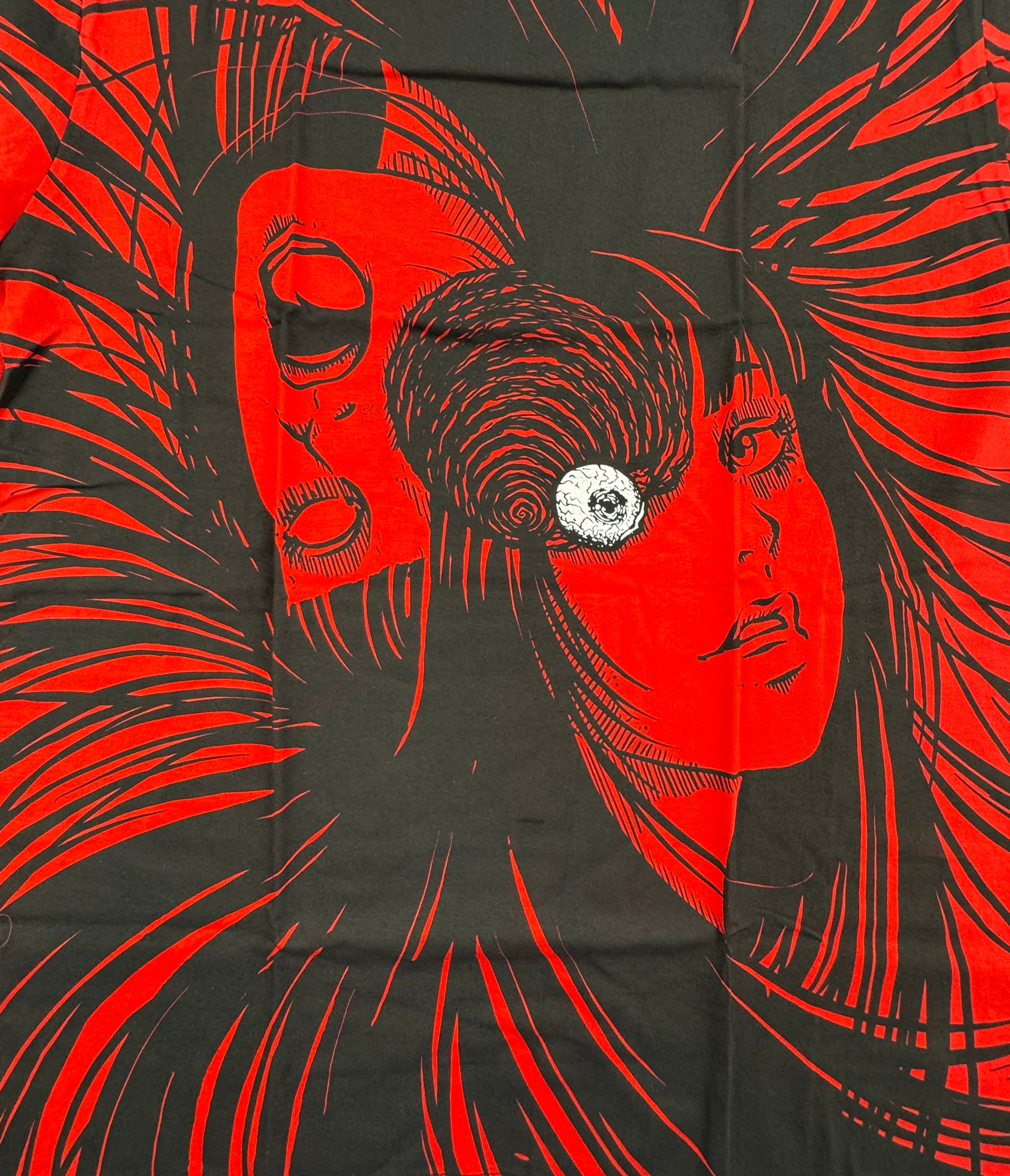 Junji Ito Uzumaki - Tomie red and black AOP - XL - 2 Front Zoom
