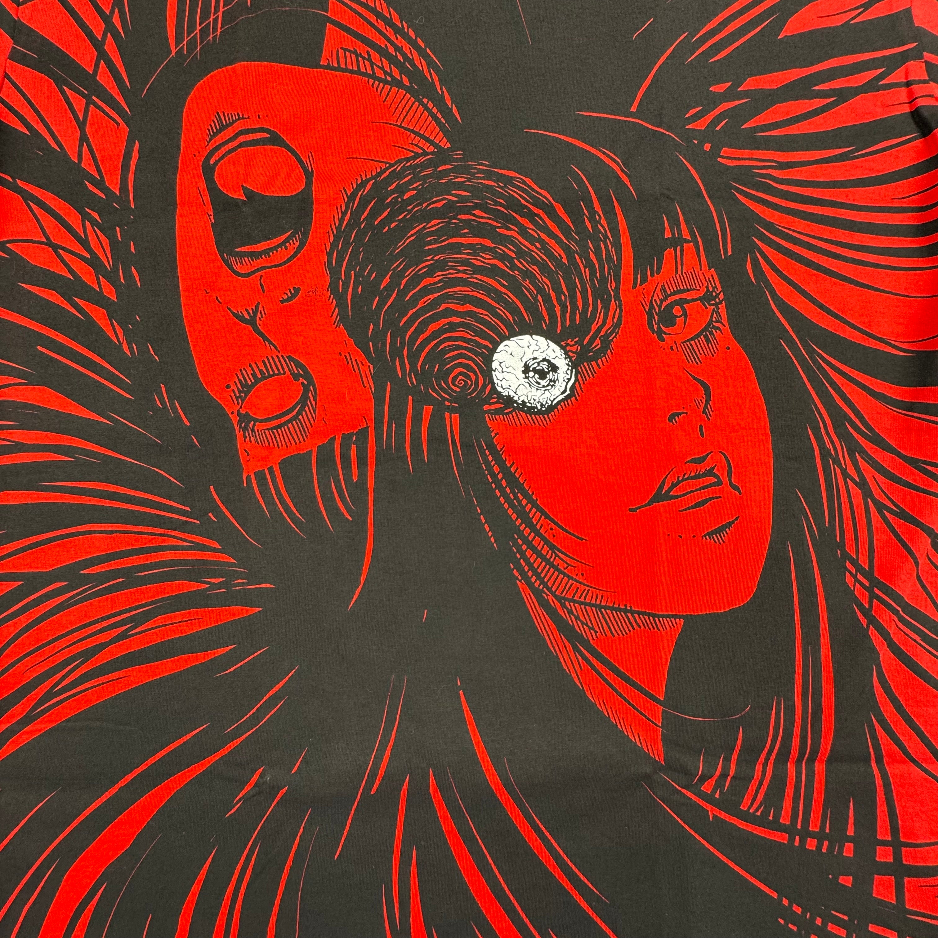 Junji Ito Uzumaki - Tomie red and black AOP - XL Front Zoom