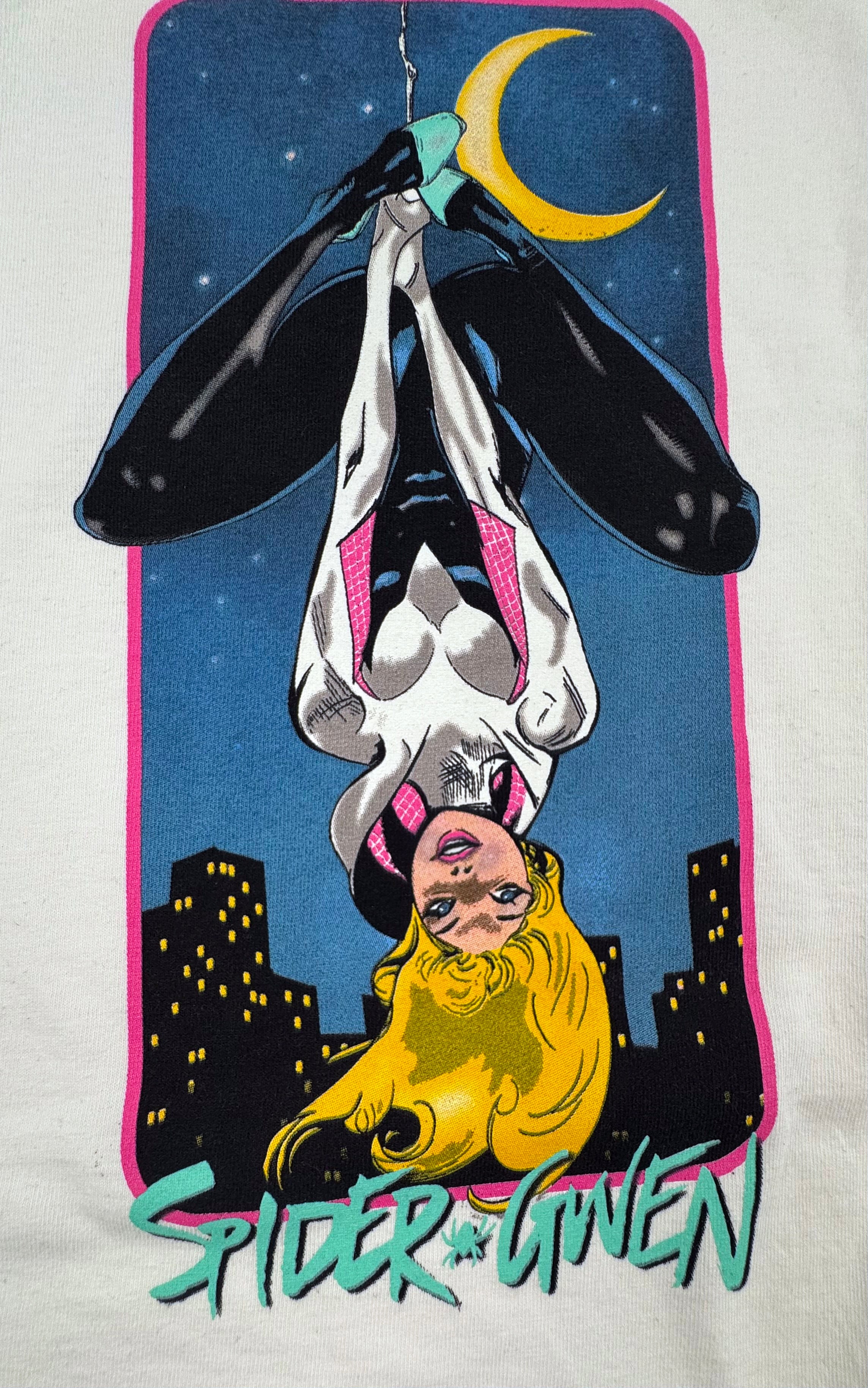 Marvel - Spider-Gwen Front Zoom
