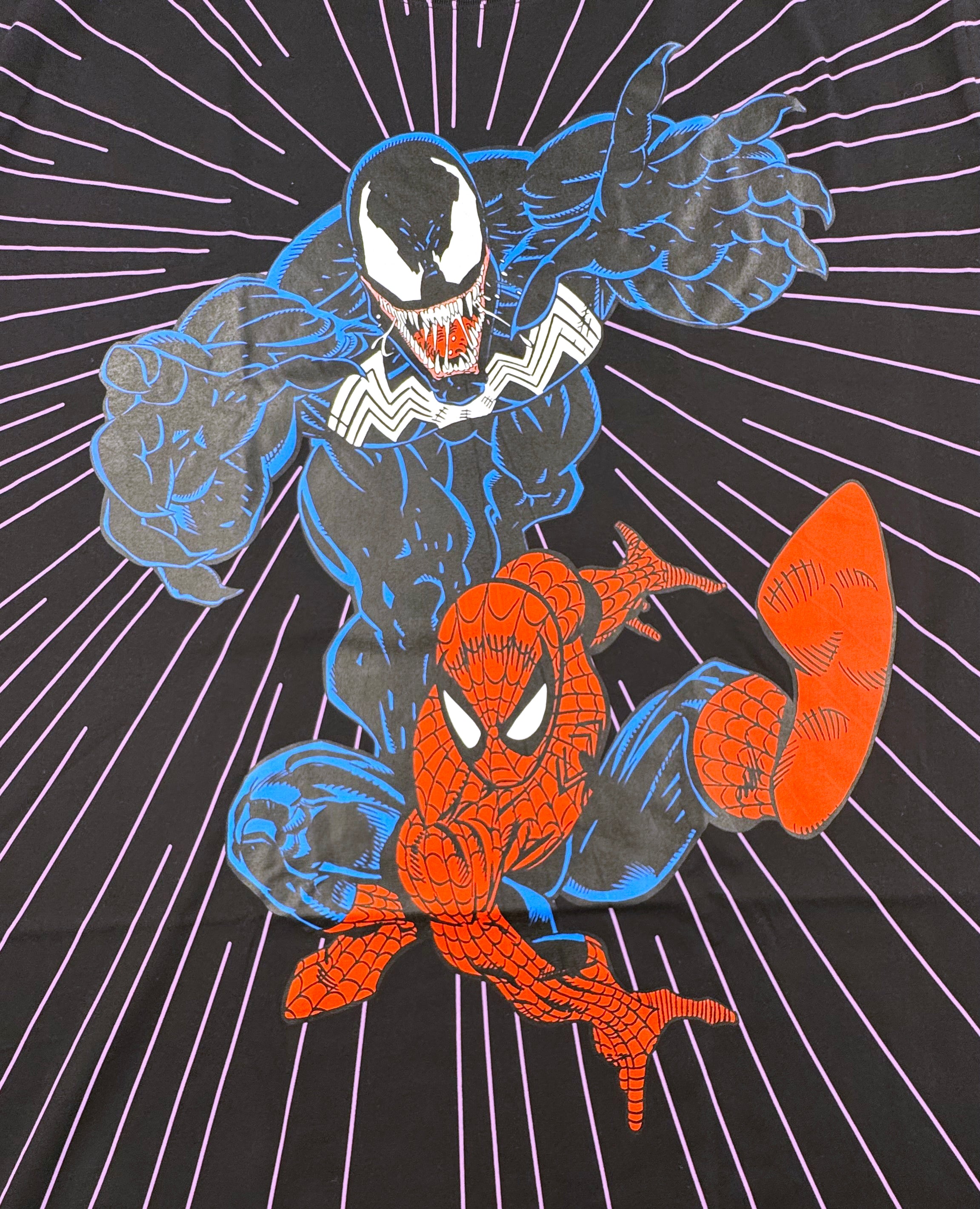 Marvel - Spider-Man vs Venon Purple web Front Zoom