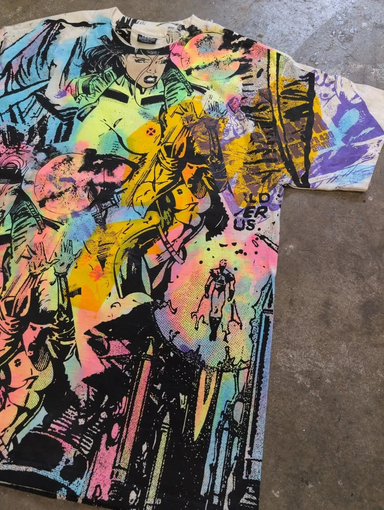 Neon Rogue front zoom