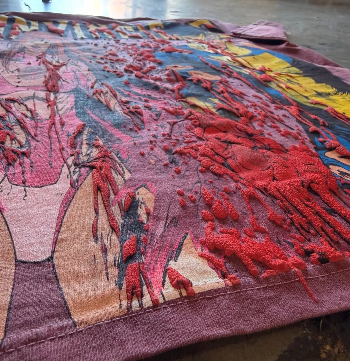 Omni Man Battle Beast Front - Atom Eve & Mark Invincible ink zoom red