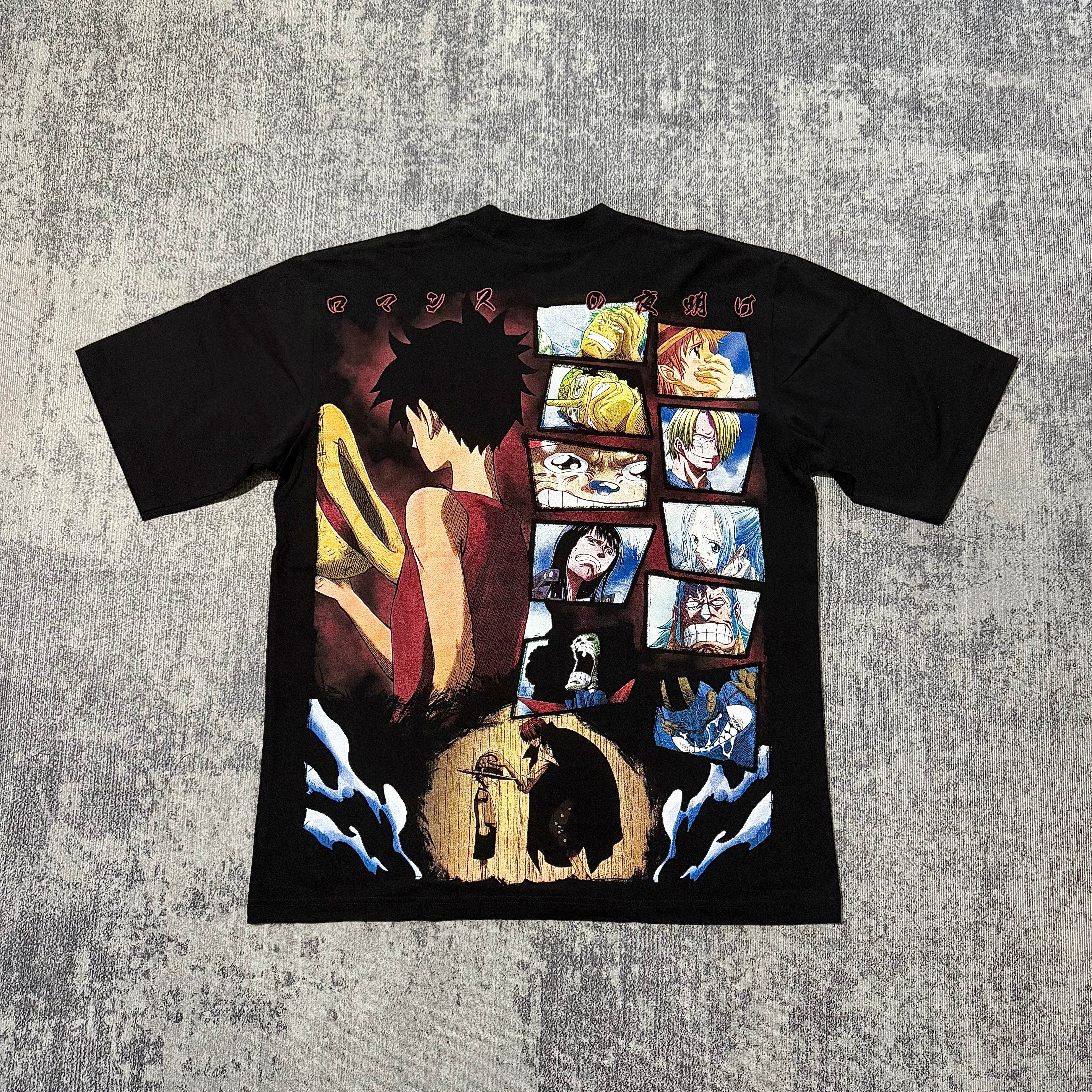 One Piece - Luffy Standing back
