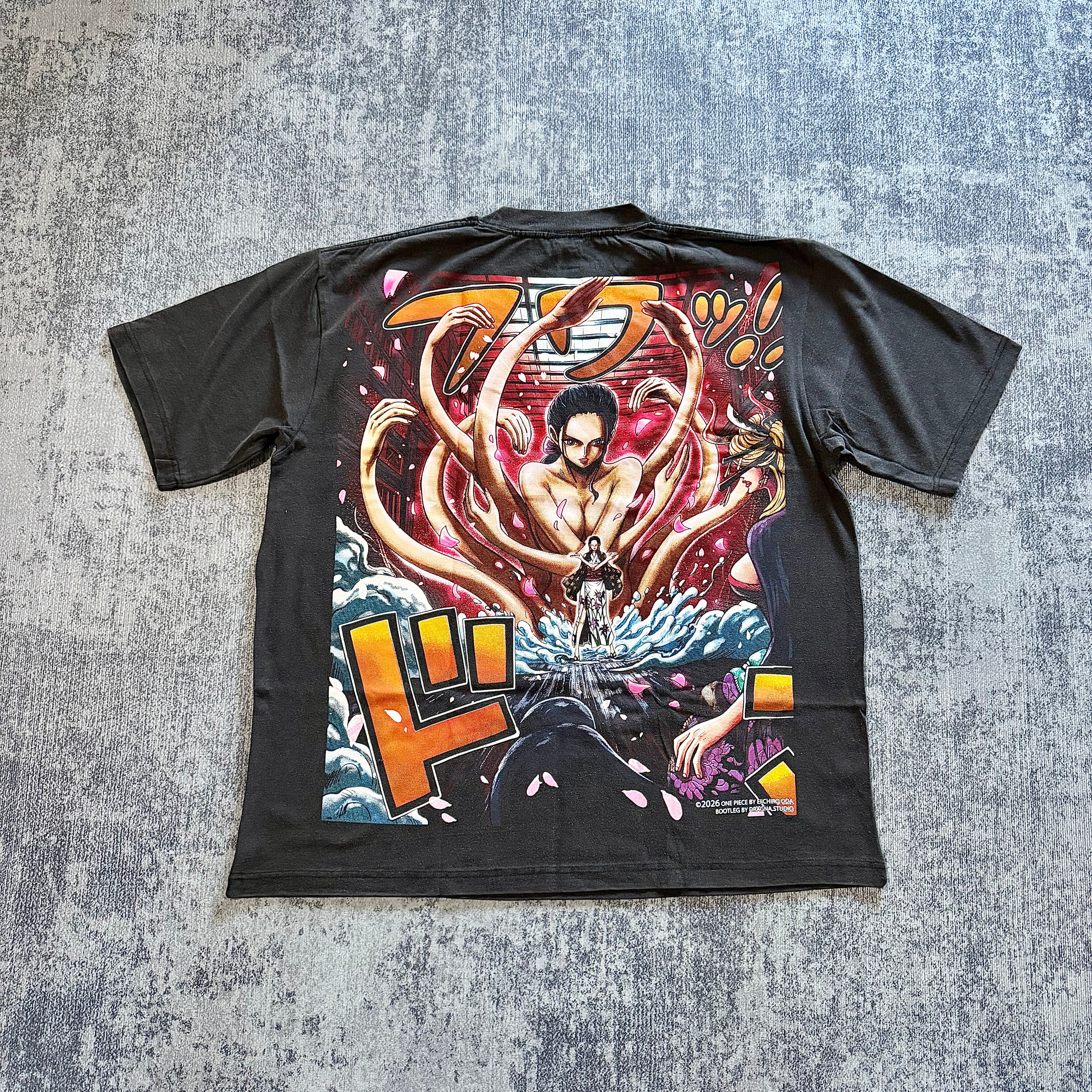 One_Piece_-_Nico_Robin_faded_back