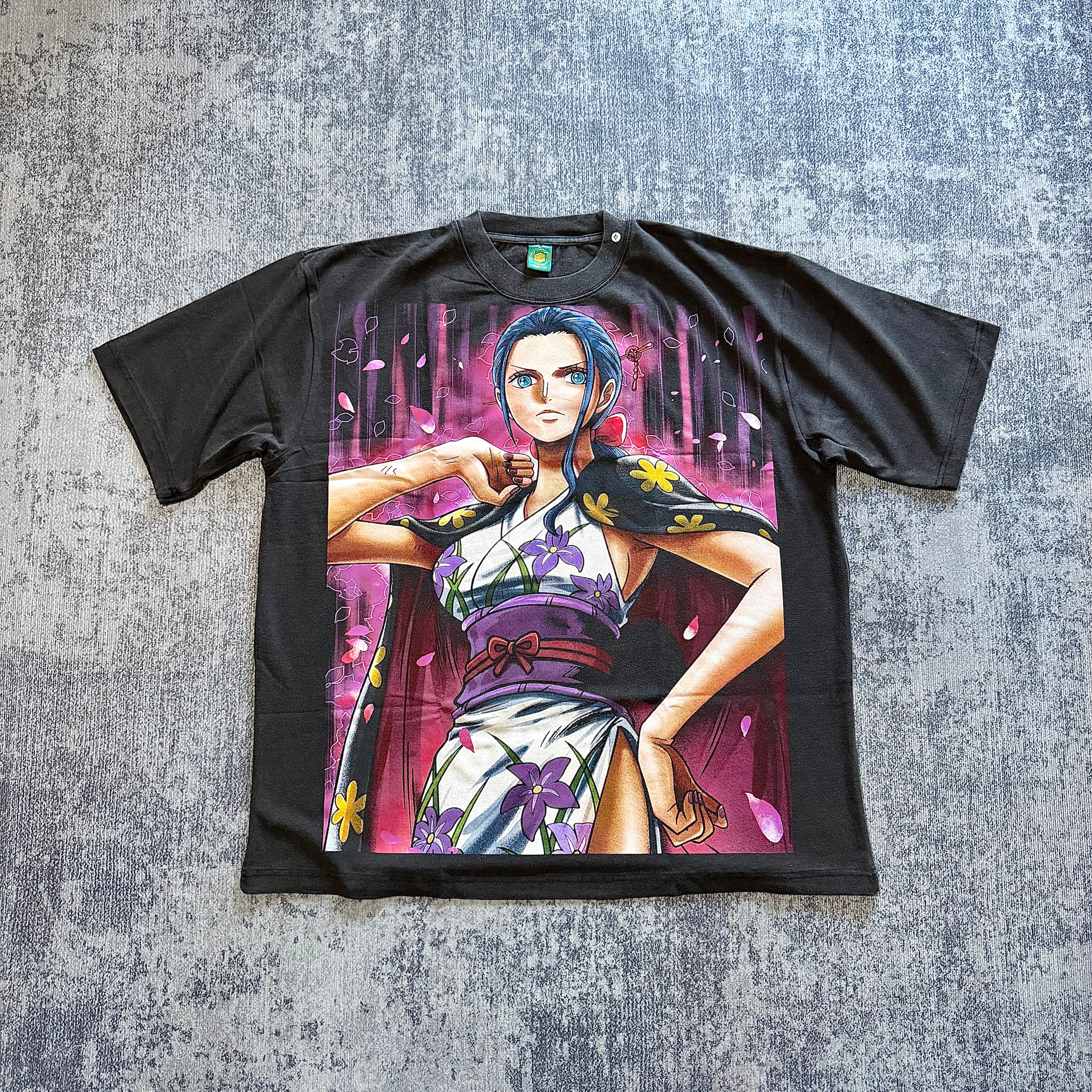 One_Piece_-_Nico_Robin_faded_front