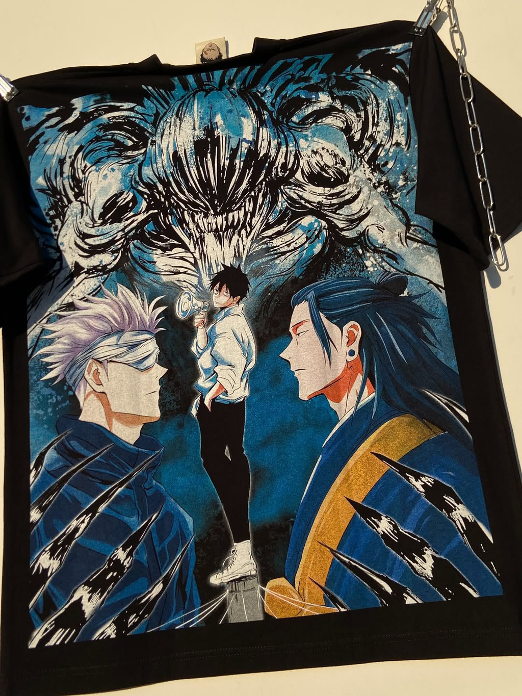 Satoru Gojo back