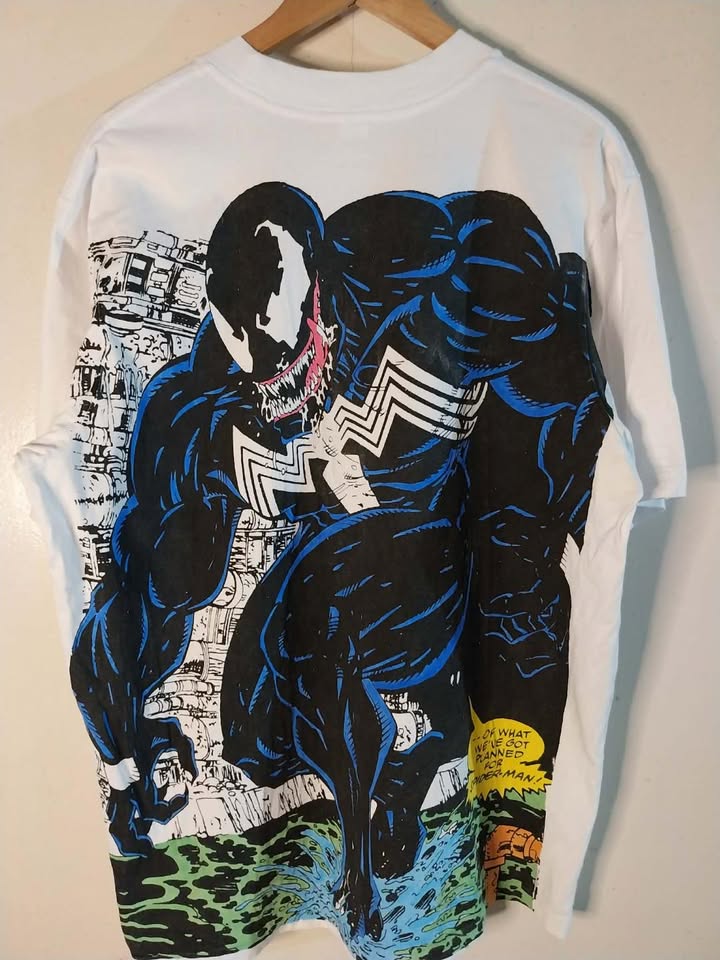 Venom sewer back