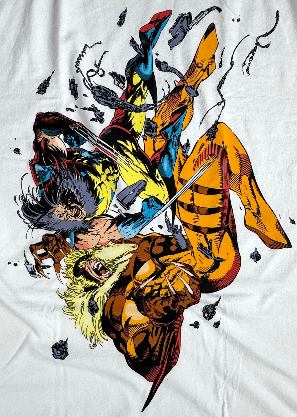 Wolverine vs Sabretooth T-Shirt - XL